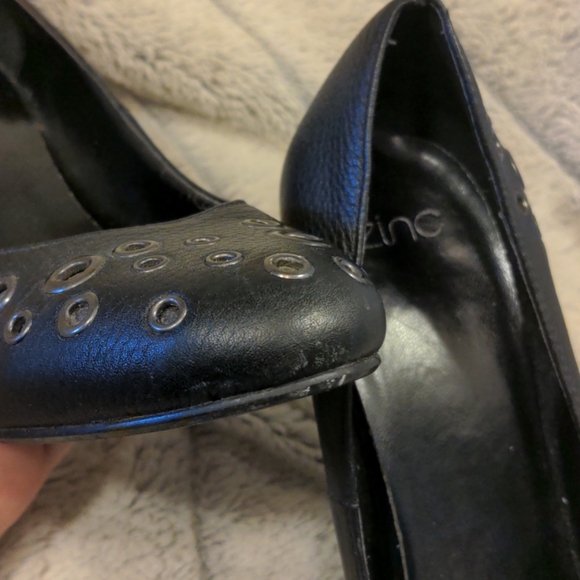 ❤️🔥 Black Rivet Heels - Picture 5 of 7